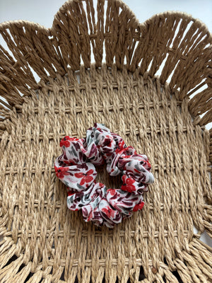 White/floral scrunchie